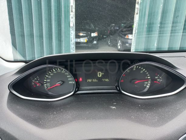 Peugeot 308 · Ano 2014