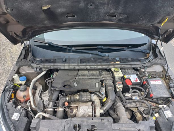 Peugeot 308 · Ano 2014