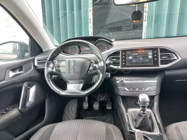 Peugeot 308 · Ano 2014