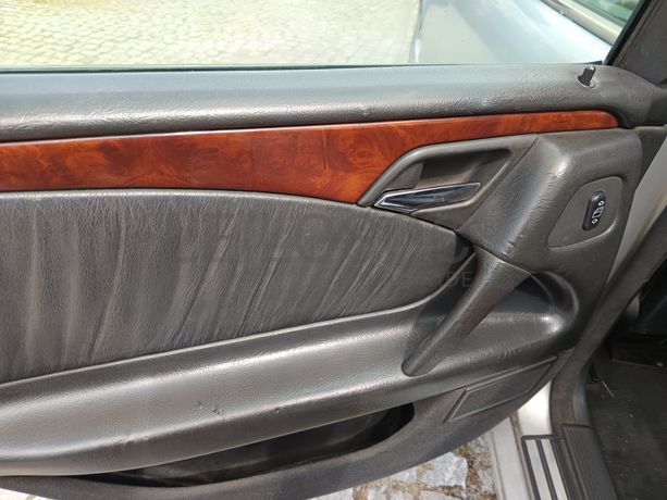 Mercedes-Benz E 200 CDI · Ano 2000