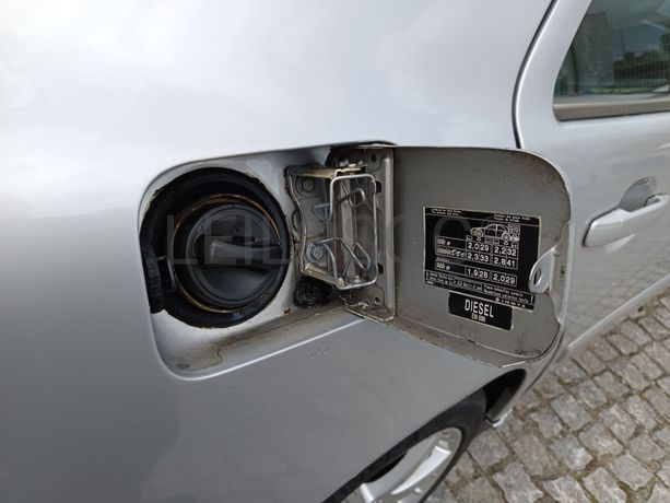 Mercedes-Benz E 200 CDI · Ano 2000