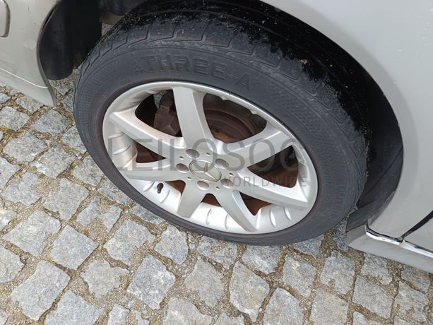 Mercedes-Benz E 200 CDI · Ano 2000