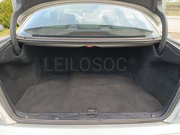 Mercedes-Benz E 200 CDI · Ano 2000