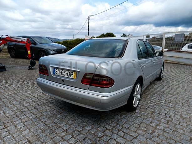 Mercedes-Benz E 200 CDI · Ano 2000