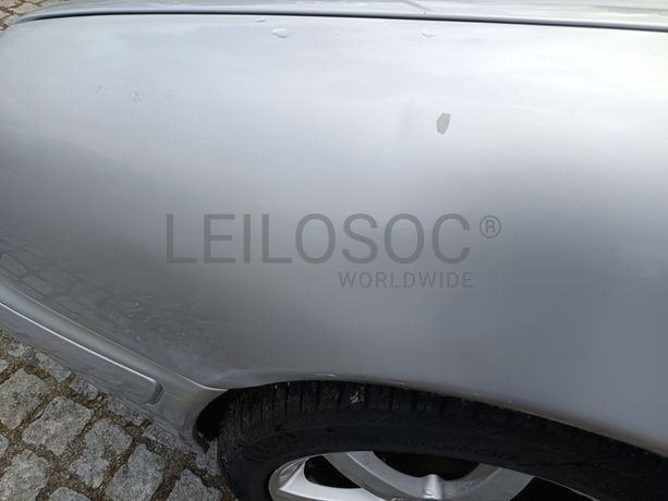 Mercedes-Benz E 200 CDI · Ano 2000