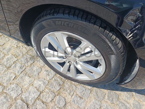 Peugeot 308 · Ano 2015