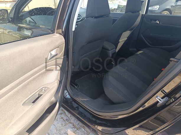 Peugeot 308 · Ano 2015