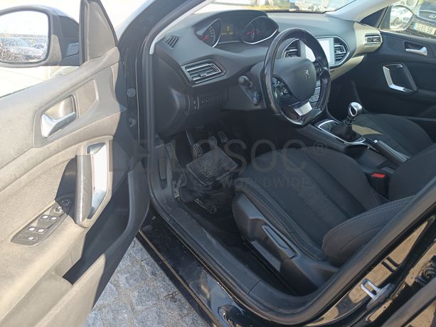 Peugeot 308 · Ano 2015