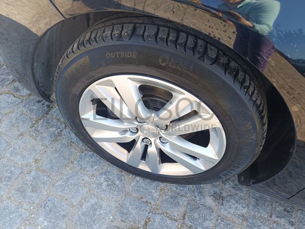 Peugeot 308 · Ano 2015