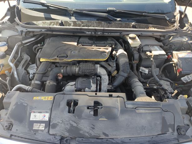 Peugeot 308 · Ano 2015