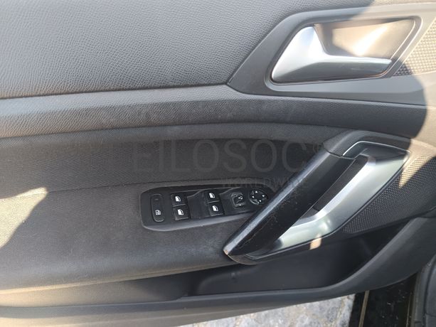 Peugeot 308 · Ano 2015