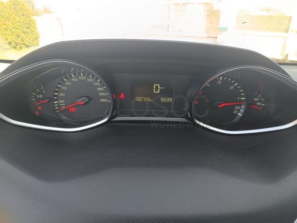 Peugeot 308 · Ano 2015