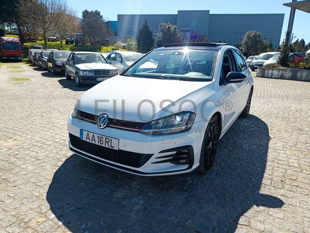 Volkswagen Golf · Ano 2016