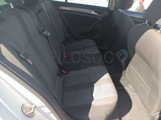 Volkswagen Golf · Ano 2016