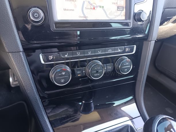 Volkswagen Golf · Ano 2016