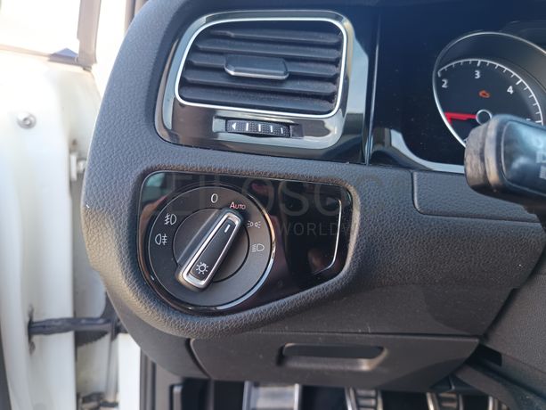 Volkswagen Golf · Ano 2016