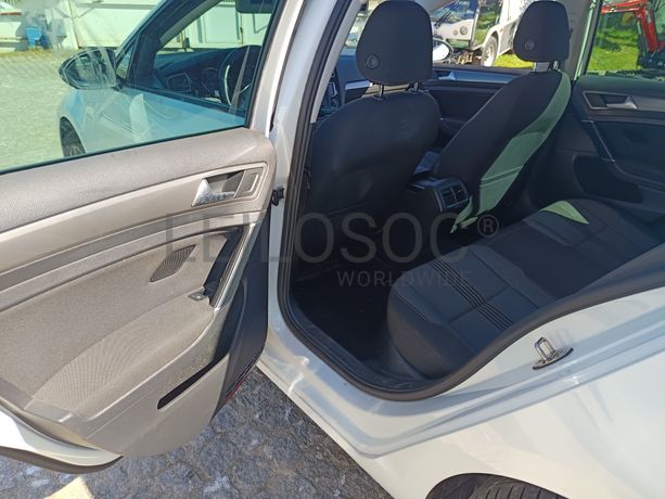 Volkswagen Golf · Ano 2016