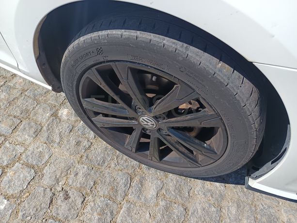 Volkswagen Golf · Ano 2016