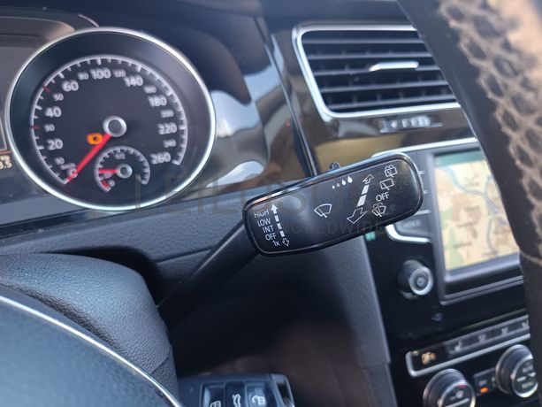 Volkswagen Golf · Ano 2016