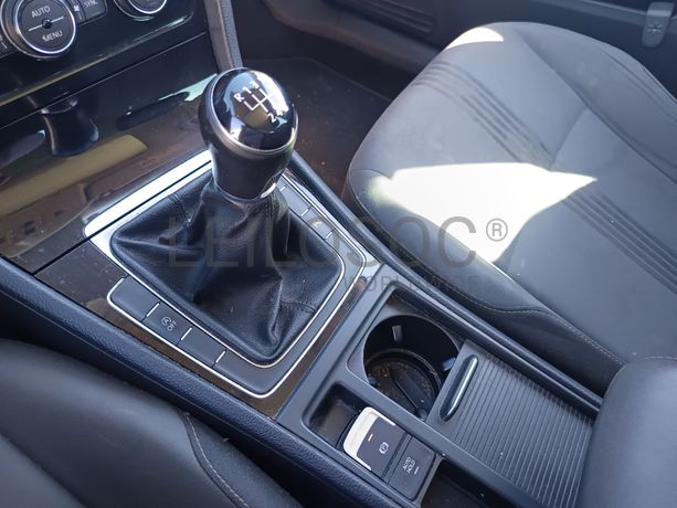 Volkswagen Golf · Ano 2016