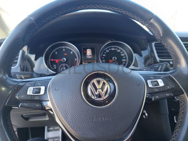 Volkswagen Golf · Ano 2016