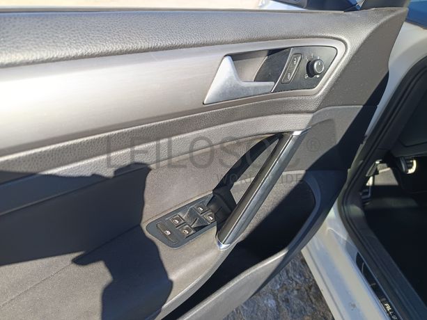 Volkswagen Golf · Ano 2016