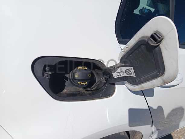 Volkswagen Golf · Ano 2016