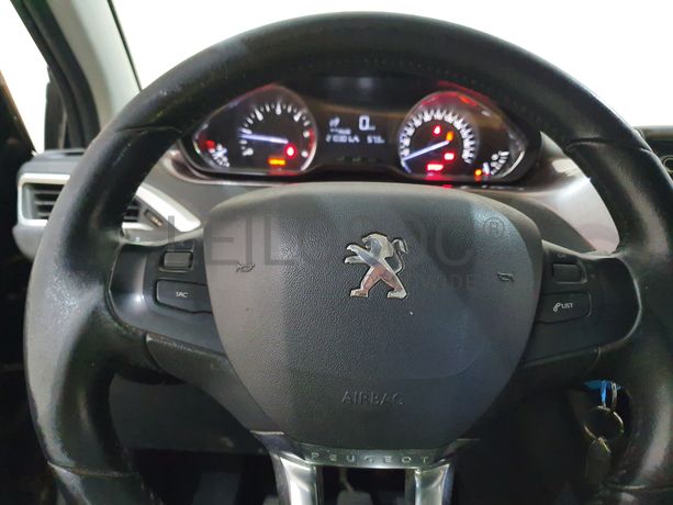 Peugeot 2008 · Ano 2014