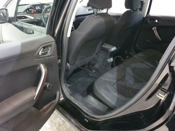 Peugeot 2008 · Ano 2014