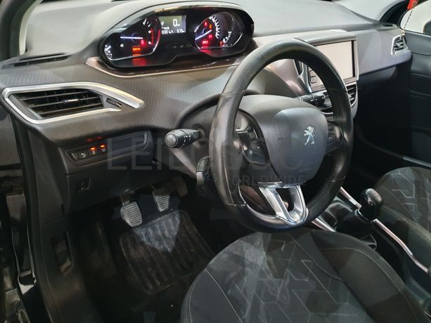 Peugeot 2008 · Ano 2014