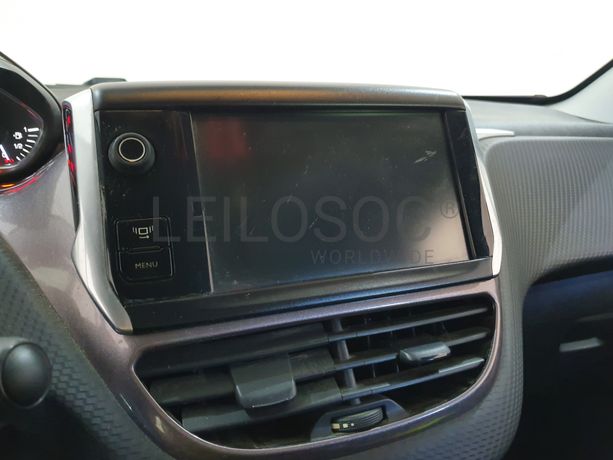 Peugeot 2008 · Ano 2014