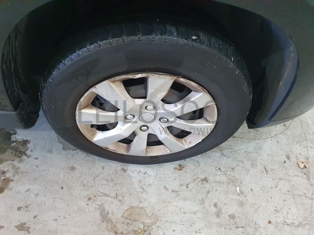 Peugeot 2008 · Ano 2014