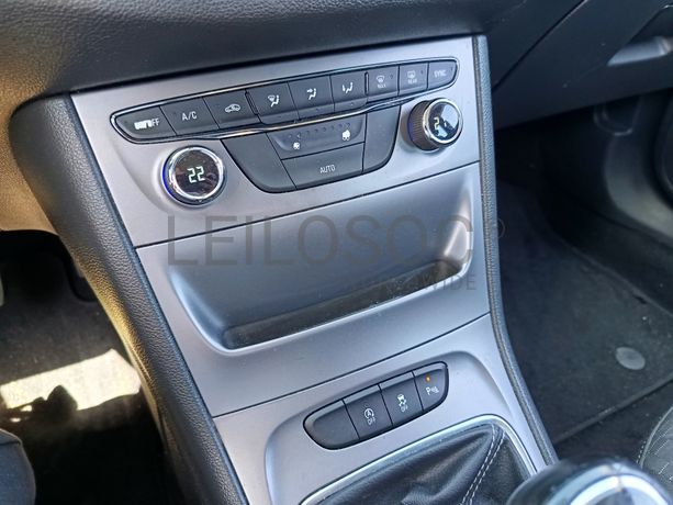 Opel Astra · Ano 2016