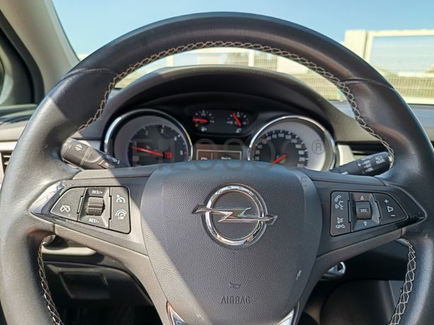 Opel Astra · Ano 2016