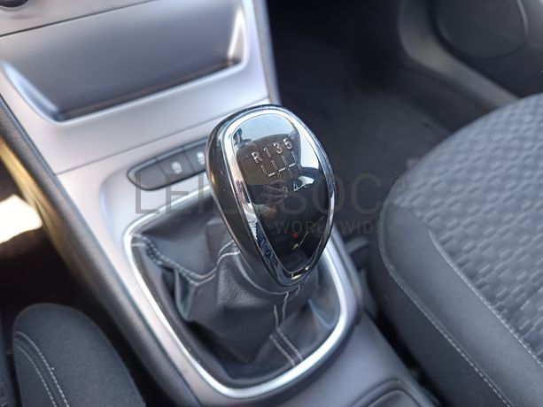 Opel Astra · Ano 2016