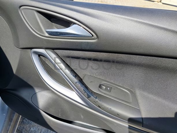 Opel Astra · Ano 2016