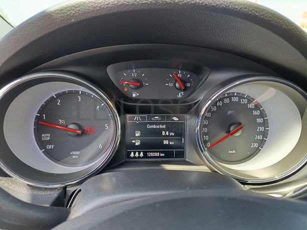 Opel Astra · Ano 2016