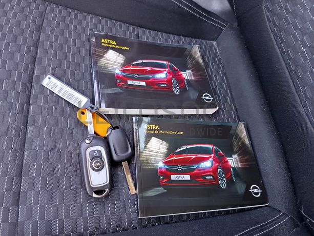 Opel Astra · Ano 2016