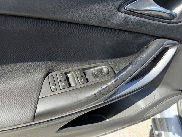 Opel Astra · Ano 2016