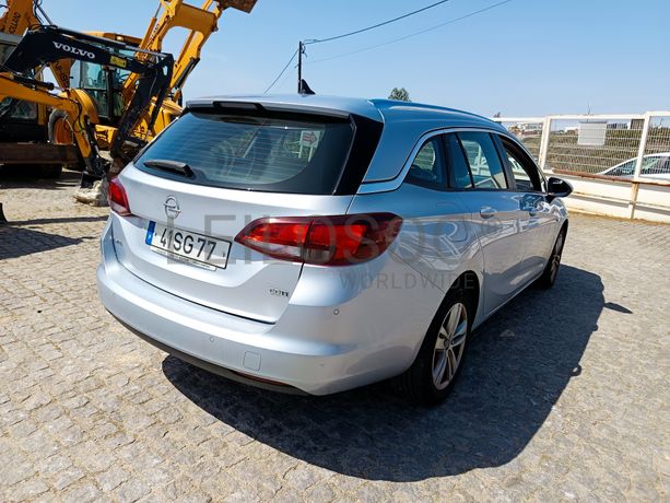 Opel Astra · Ano 2016