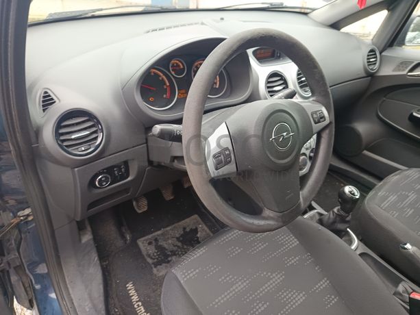 Opel Corsa · Ano 2013