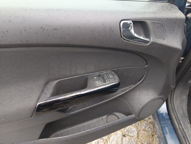 Opel Corsa · Ano 2013