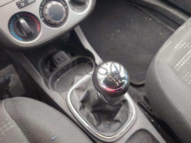 Opel Corsa · Ano 2013