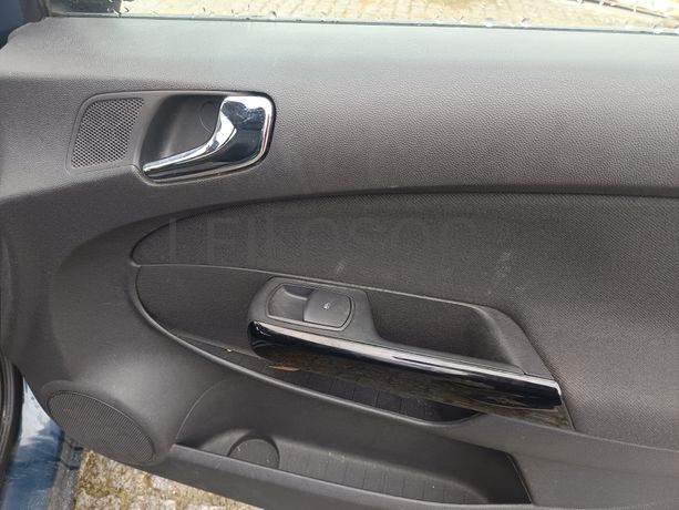 Opel Corsa · Ano 2013