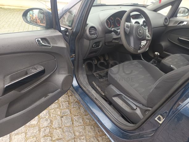 Opel Corsa · Ano 2013