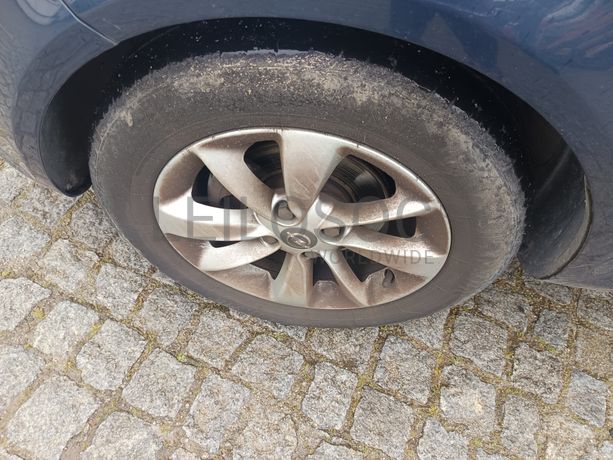 Opel Corsa · Ano 2013