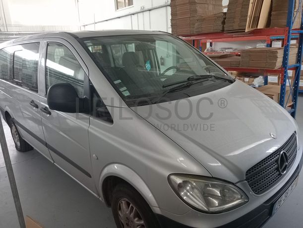 Mercedes-Benz 111 CDI · Ano 2004