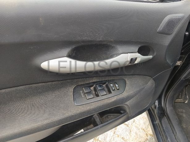 Toyota Auris · Ano 2011