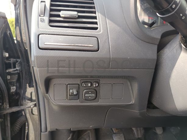 Toyota Auris · Ano 2011