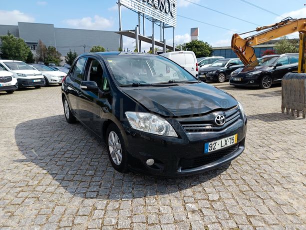 Toyota Auris · Ano 2011